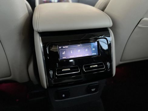 Used 2024 Lincoln Aviator Reserve w/ Equipment Group 201A AWD/4WD image 50