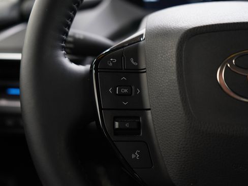 Used 2023 Toyota Prius XLE AWD/4WD image 24