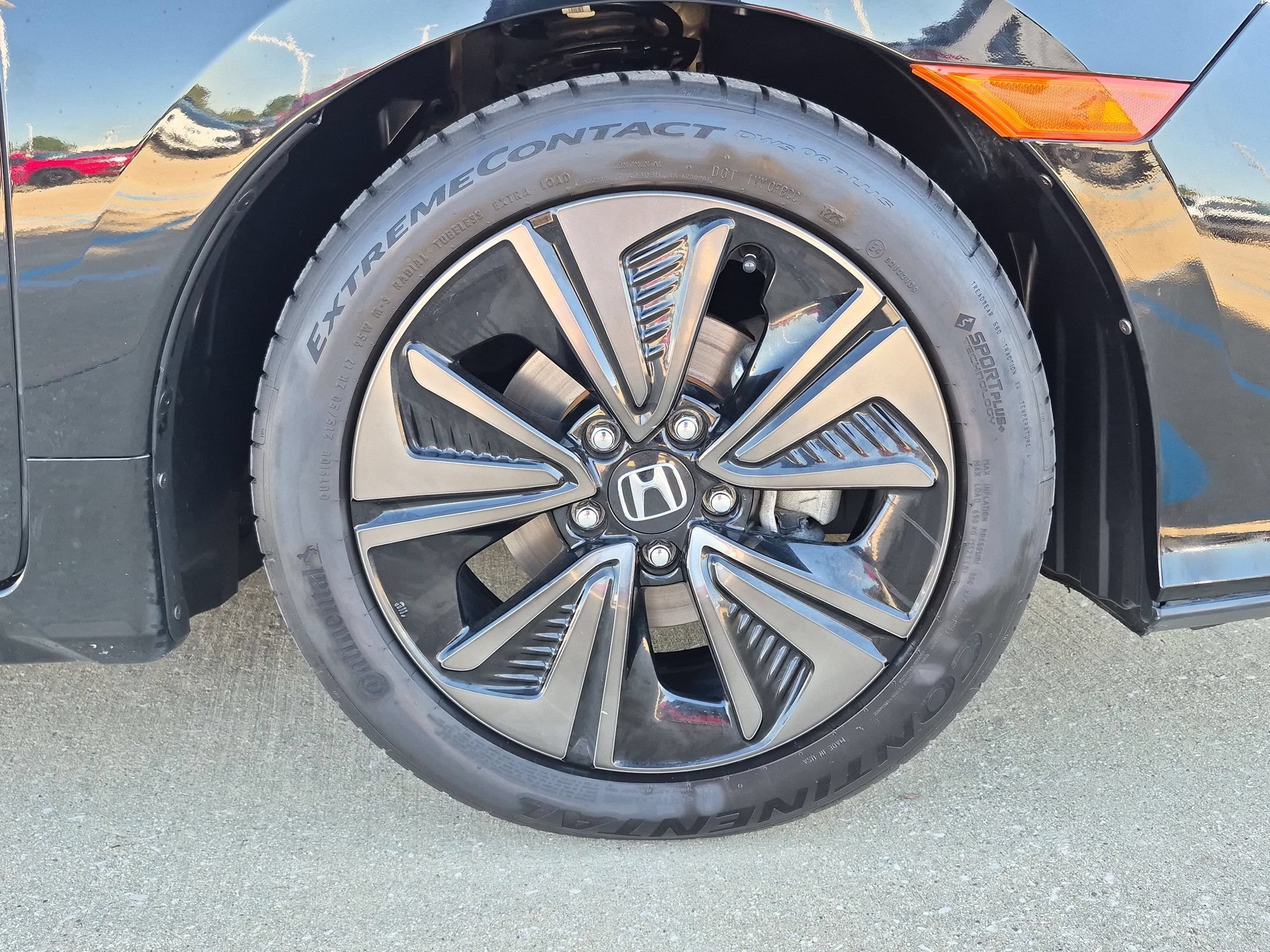 Used 2018 Honda Civic EX-L image 34