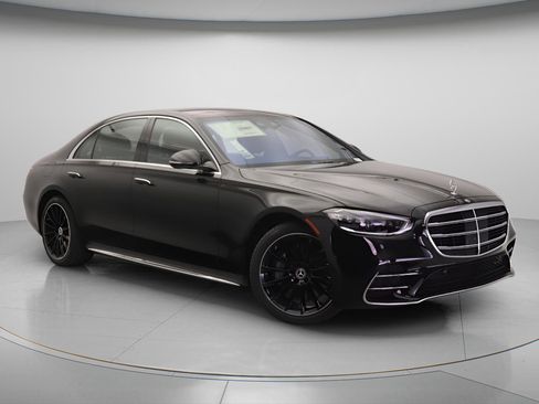 New 2026 Mercedes-Benz S 500 4MATIC image 1