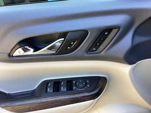Used 2022 GMC Acadia Denali w/ Denali Technology Package AWD/4WD image 77