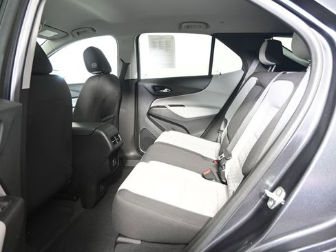 Used 2022 Chevrolet Equinox LT image 17