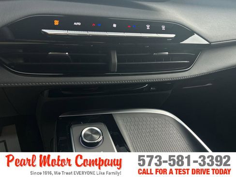 New 2026 Buick Enclave Preferred image 18