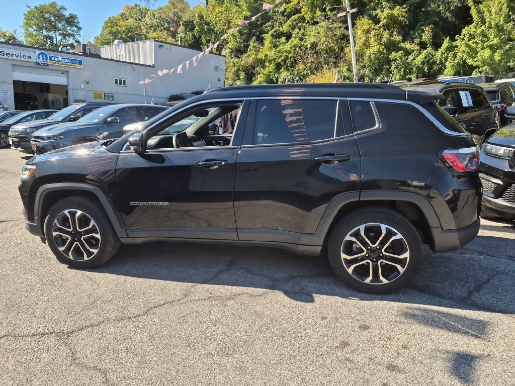 Used 2023 Jeep Compass Limited AWD/4WD image 9