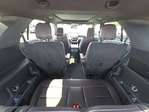 Used 2025 Ford Explorer Platinum w/ Ultimate Package RWD image 15
