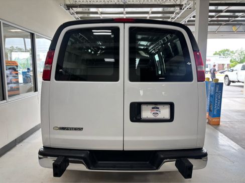 Used 2024 Chevrolet Express 2500 w/ Driver Convenience Package RWD image 7