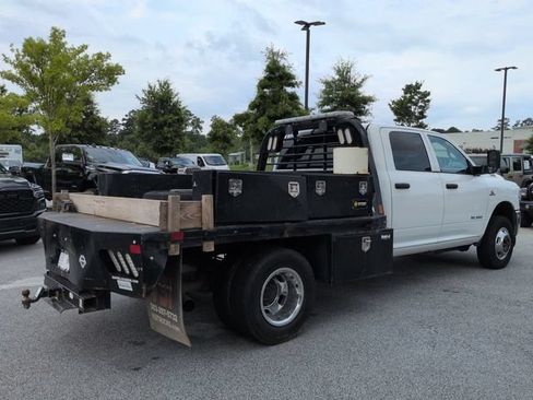 Used 2020 RAM 3500 Tradesman w/ Chrome Appearance Group AWD/4WD image 4