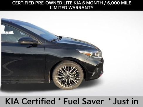 Used 2022 Kia Forte GT-Line w/ GT-Line Premium Package FWD image 2