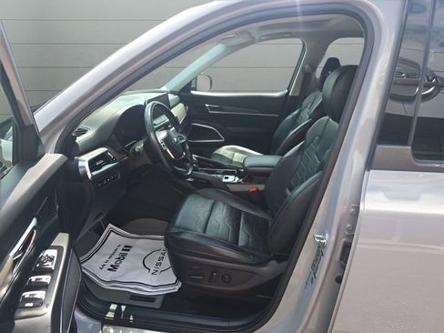 Used 2021 Kia Telluride SX w/ SX Prestige Package AWD/4WD image 12