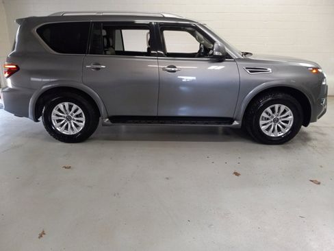 Used 2024 Nissan Armada SV AWD/4WD image 2