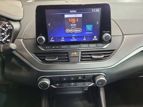 Used 2024 Nissan Altima 2.5 SR image 25