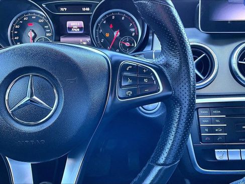 Used 2019 Mercedes-Benz CLA 250 image 7