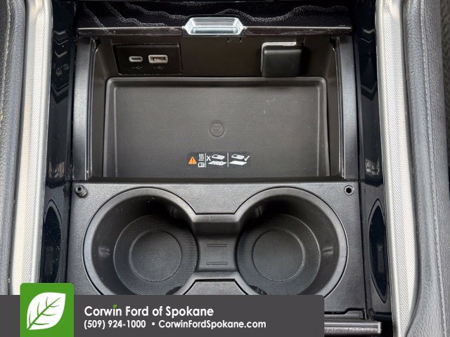 Used 2023 GMC Yukon XL Denali w/ Advanced Technology Package AWD/4WD image 34