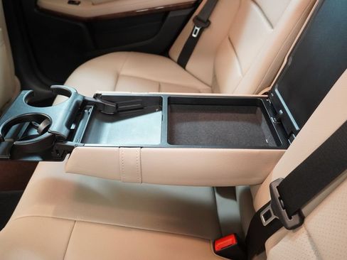 Used 2010 Mercedes-Benz E 350 Sedan image 30