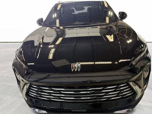 Used 2024 Buick Envision Preferred image 9