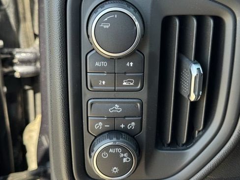 Used 2023 Chevrolet Silverado 1500 Custom AWD/4WD image 22