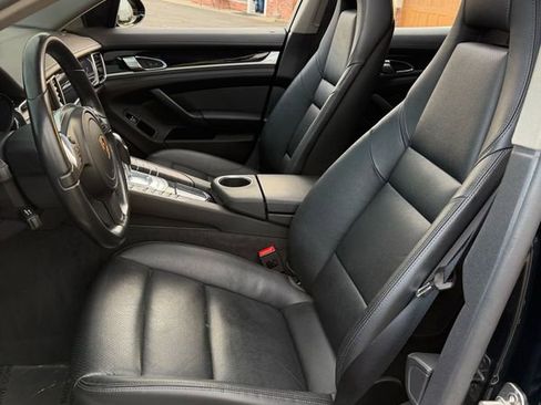 Used 2016 Porsche Panamera 4S image 8