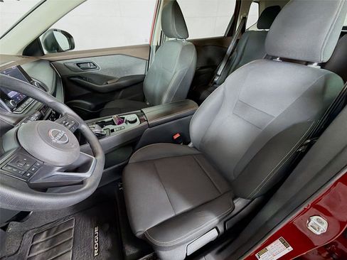 Used 2023 Nissan Rogue S AWD/4WD image 11