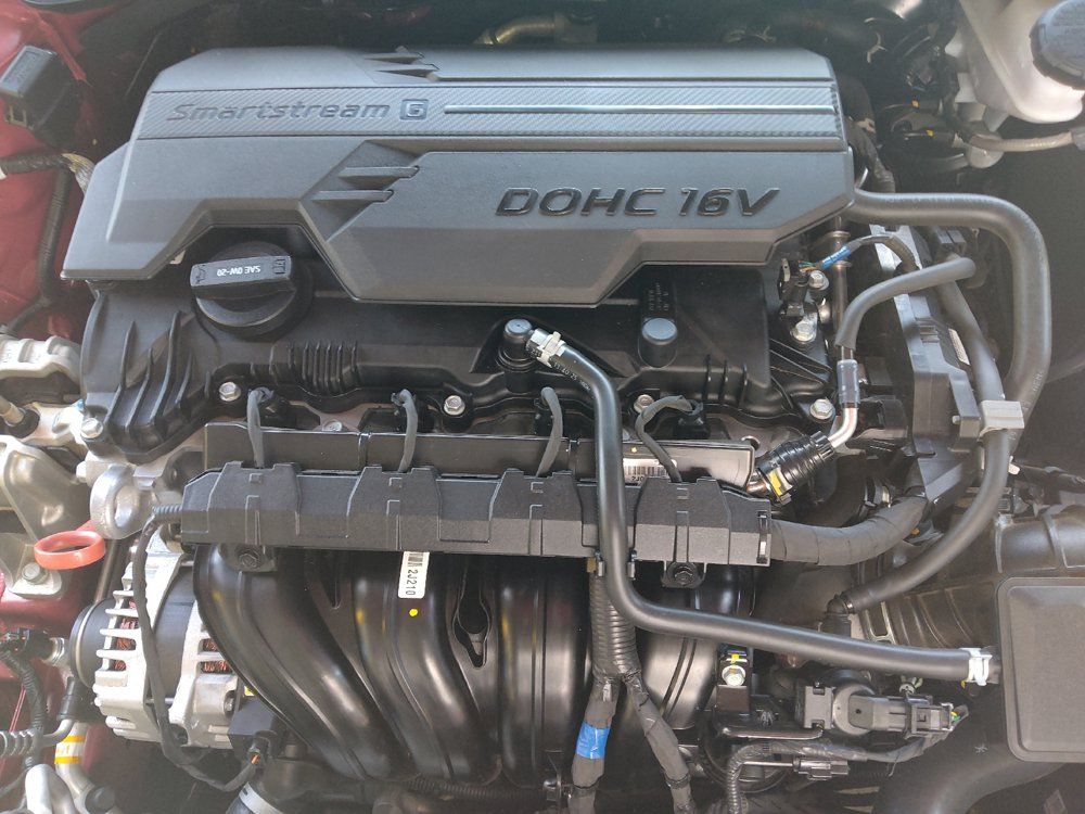 Used 2024 Hyundai Elantra SEL FWD image 30