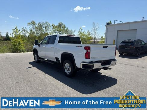 Used 2023 Chevrolet Silverado 2500 LT w/ Convenience Package AWD/4WD image 4