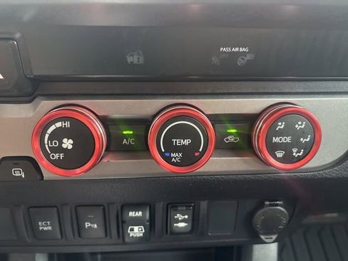 Used 2019 Toyota Tacoma SR5 image 24