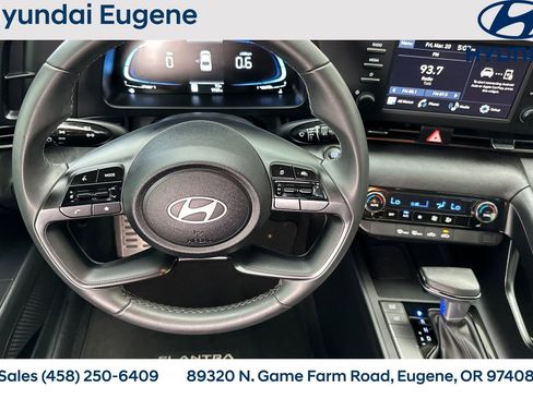 Used 2025 Hyundai Elantra Sport w/ Cargo Package image 19