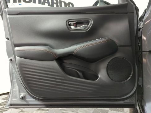 Certified 2026 Honda HR-V Sport image 9