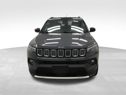 Used 2024 Jeep Compass Limited AWD/4WD image 3