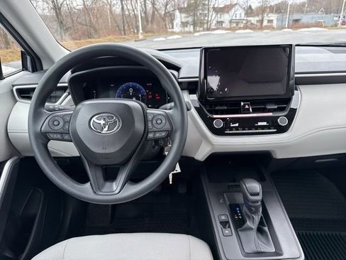 New 2026 Toyota Corolla Cross L image 18