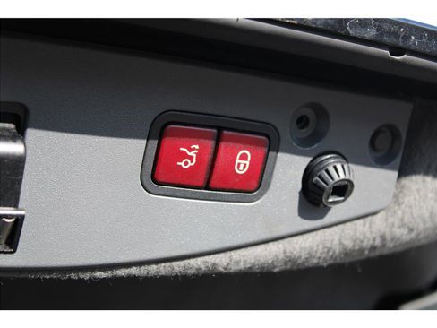 Used 2007 Mercedes-Benz SL 65 AMG image 40