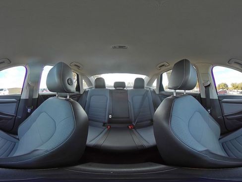 Used 2025 Volkswagen Jetta SE image 45