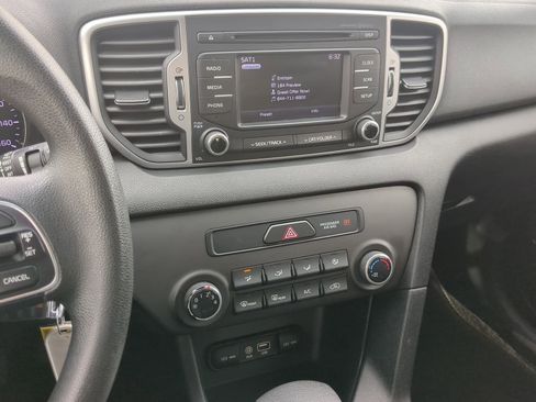 Used 2019 Kia Sportage LX image 28