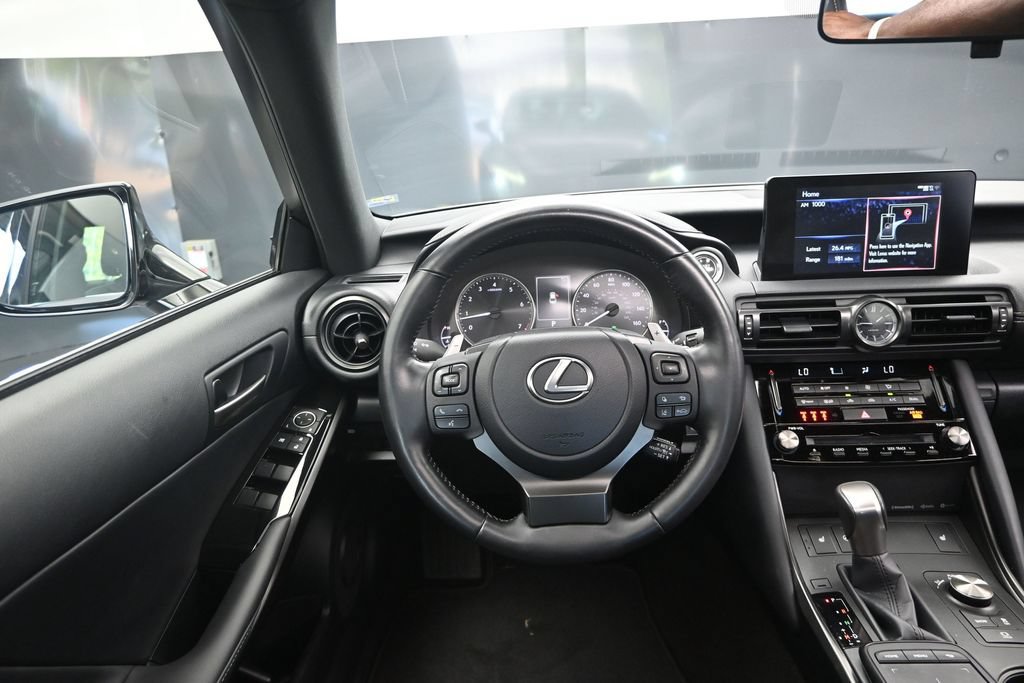 Certified 2025 Lexus IS 350 F Sport RWD image 29