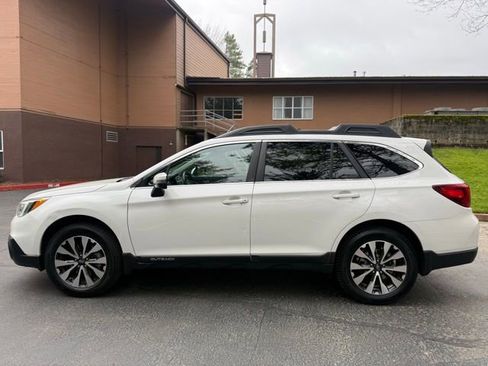 Used 2016 Subaru Outback 2.5i Limited image 8