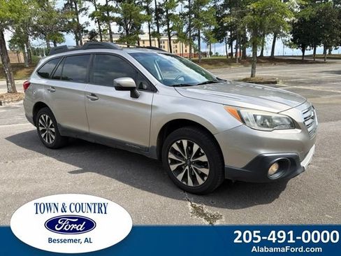 Used 2017 Subaru Outback 2.5i Limited AWD/4WD image 1