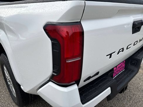 New 2026 Toyota Tacoma SR5 AWD/4WD image 33