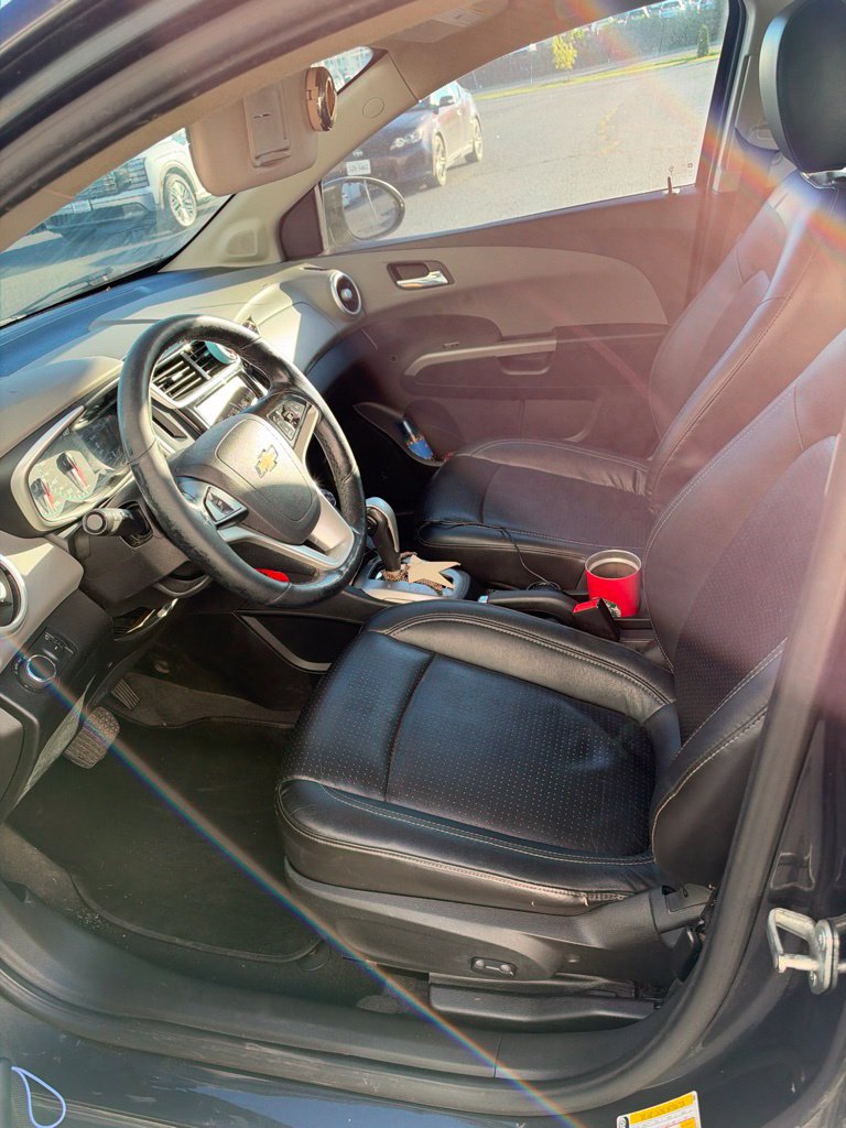 Used 2019 Chevrolet Sonic Premier FWD image 32
