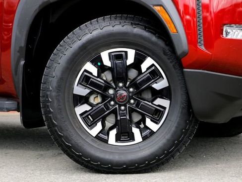 Used 2023 Nissan Frontier Pro-X w/ Pro Convenience Package image 2