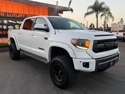 Used 2017 Toyota Tundra Limited w/ Limited Premium Package AWD/4WD image 14