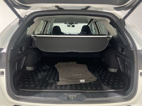 Used 2025 Subaru Outback Premium AWD/4WD image 22