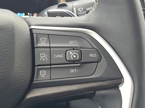 Certified 2023 Jeep Grand Cherokee L Limited image 31