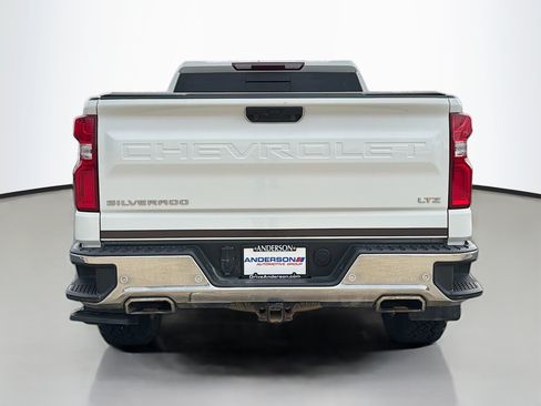 Used 2024 Chevrolet Silverado 1500 LTZ AWD/4WD image 16