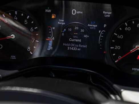 Used 2025 Jeep Compass Limited AWD/4WD image 18