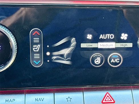Used 2024 Genesis GV70 2.5T w/ Sport Prestige Package AWD/4WD image 23