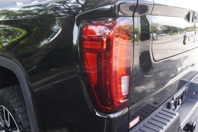 Used 2024 GMC Sierra 1500 AT4 w/ Technology Package AWD/4WD image 34