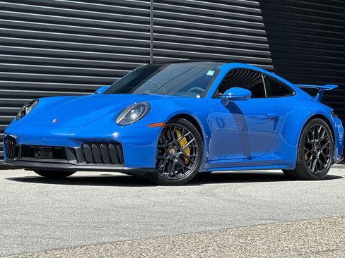Certified 2026 Porsche 911 Carrera 4 GTS AWD/4WD image 1