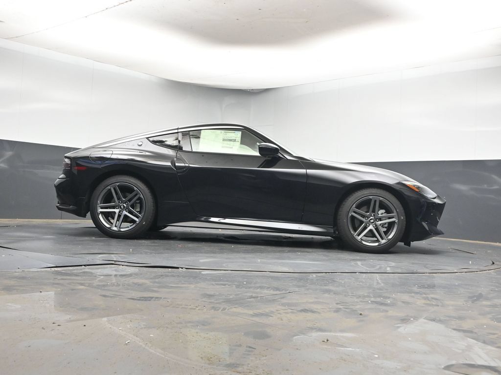 Used 2027 Nissan Z Sport RWD image 25