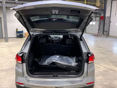 Used 2023 Chevrolet Equinox RS w/ LPO, Floor Liner Package AWD/4WD image 34