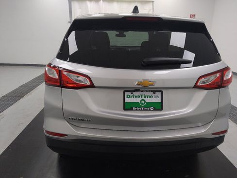 Used 2021 Chevrolet Equinox LS w/ LS Convenience Package FWD image 6