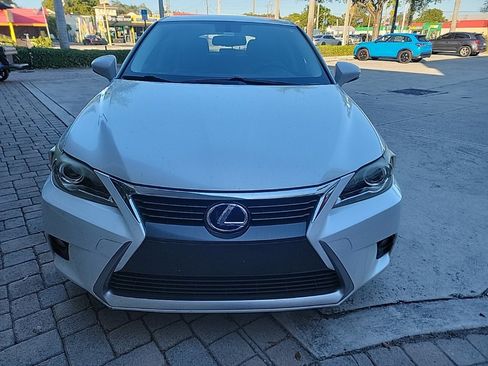 Used 2015 Lexus CT 200h image 14